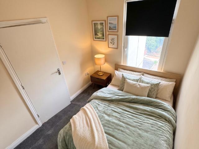 Room for rent in Rawmarsh, South Yorkshire