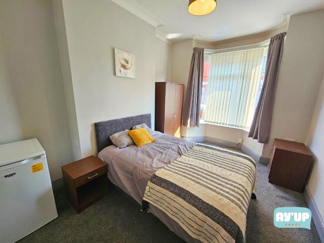 Room for rent in Wheatley, South Yorkshire