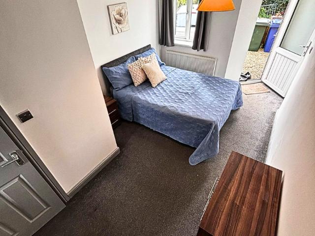 Room for rent in Wheatley, South Yorkshire