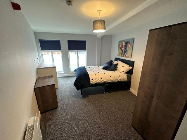 Room for rent in Hyde Park, South Yorkshire