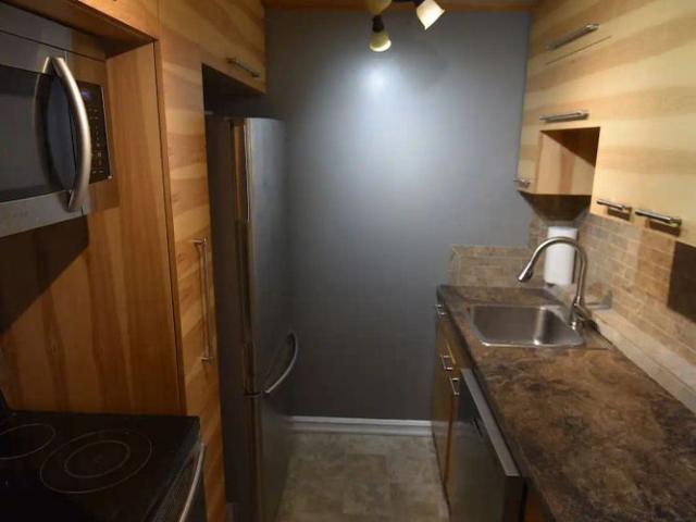 Apartment for rent in Wîhkwêntôwin, Edmonton