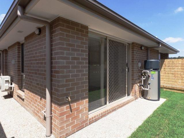 Duplex for rent in Fernbrook, Queensland