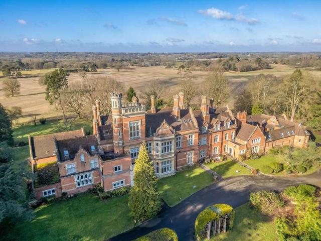 Apartment for sale in Chadwick End, West Midlands