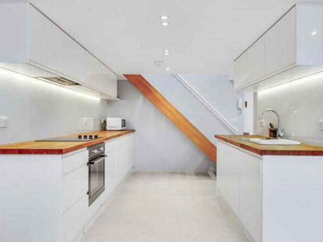 Apartment for rent in Chiswick, Greater London