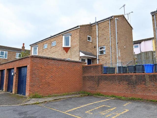 Flat for sale in Haverhill, West Suffolk