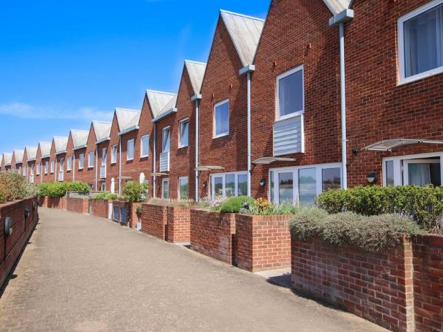 Flat for sale in Walhampton, Ashurst Bridge