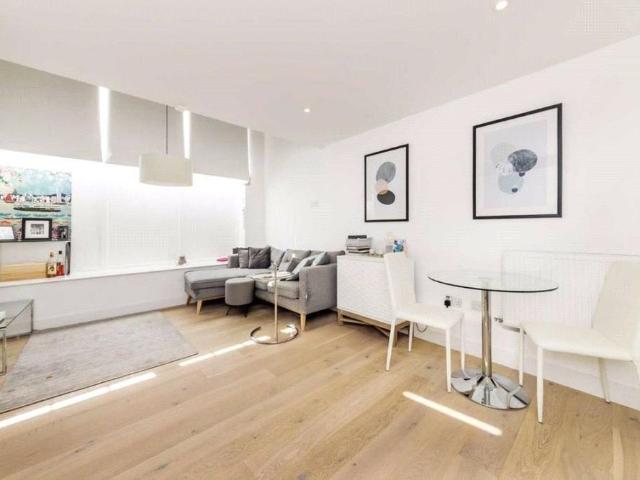 House for rent in London Borough of Tower Hamlets, Greater London
