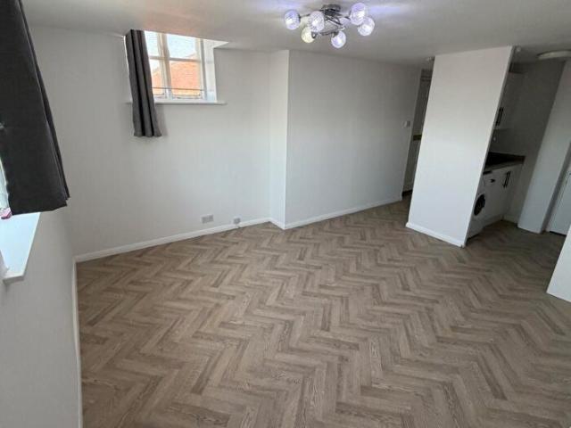 Apartment for rent in Eastwood, Attenborough