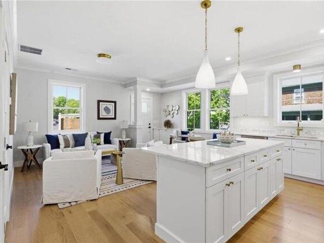 Condo for sale in East Greenwich, Rhode Island