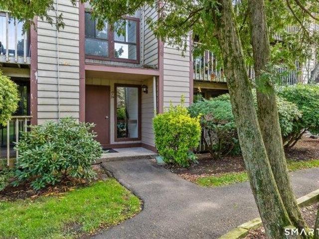 Condo for sale in Momauguin, East Haven