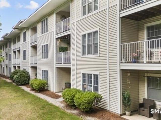 Condo for sale in East Lyme, Connecticut