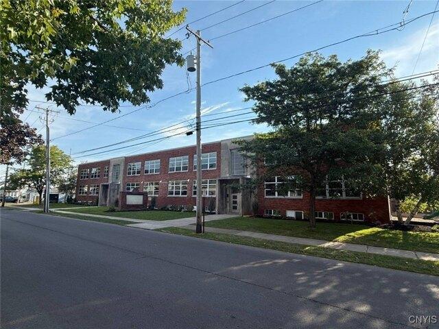 Condo for sale in Jamesville, New York