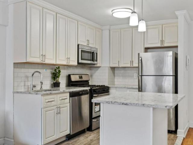 Apartment for sale in Elmhurst Apartment for sale in Elmhurst