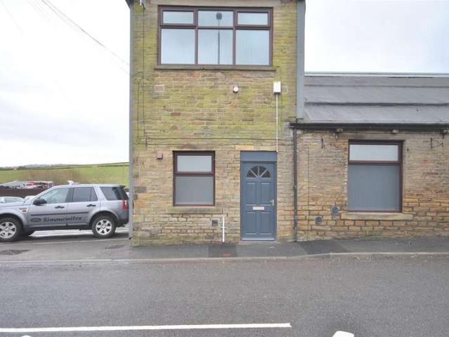Cottage for rent in Thornton, West Yorkshire