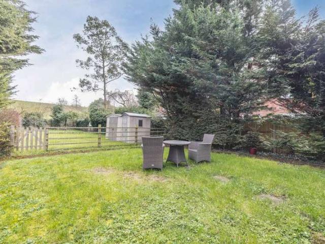 Cottage for sale in Datchet