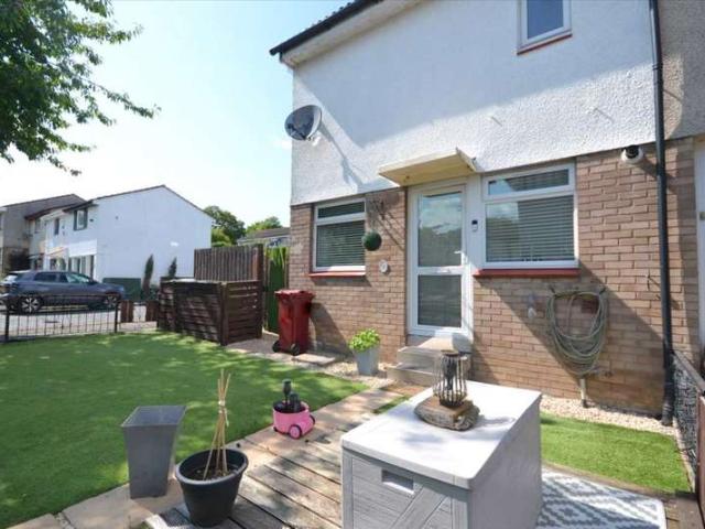 Cottage for sale in Cambuslang, Scotland