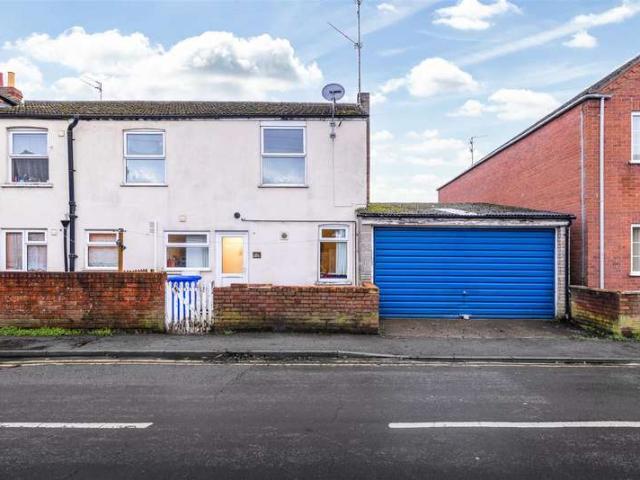 Cottage for sale in Boston, Lincolnshire