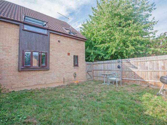 Cottage for sale in North Springfield, Chelmsford