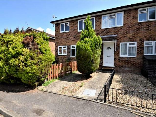 Cottage for rent in Pooley Green, Row Town