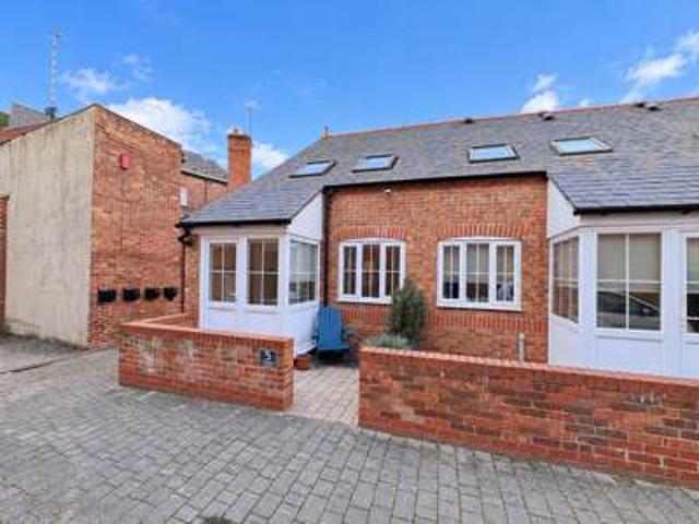 Cottage for sale in New Bilton, Rugby
