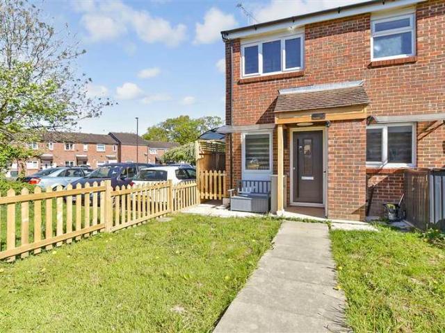 Cottage for sale in Broadfield, Glynde