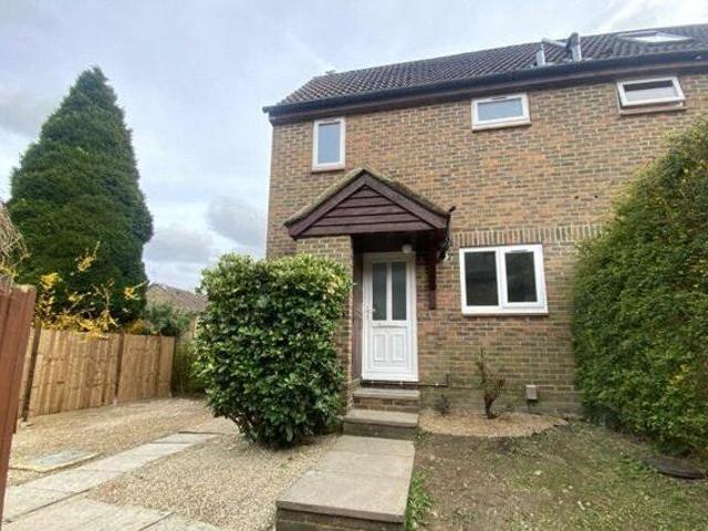 House for rent in Broadfield, Glynde