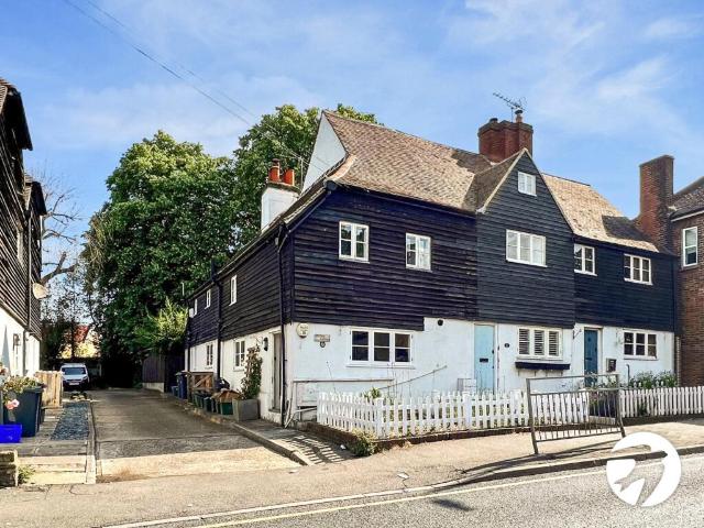 Terraced House for rent in Orpington