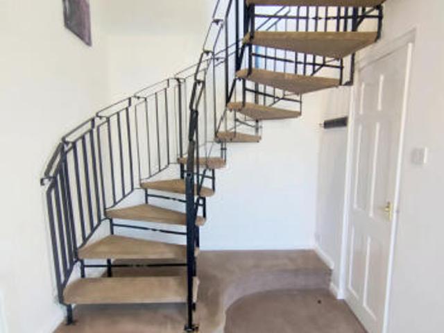 Cottage for rent in West Midlands