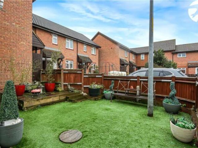 Cottage for rent in Swanley, The Butts