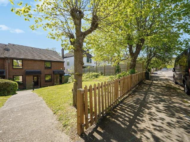 House for sale in London Borough of Croydon, South Norwood