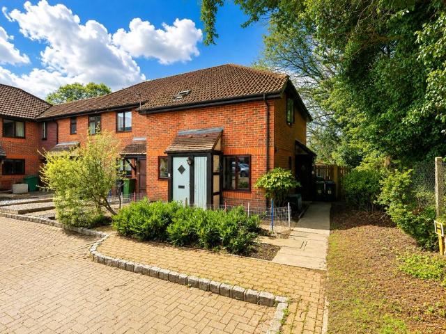 House for sale in North Bourne, Heol-las