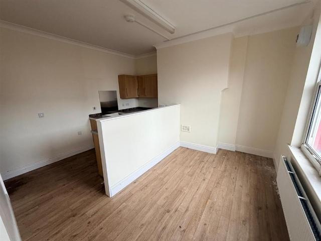 House for sale in Armley, West Yorkshire