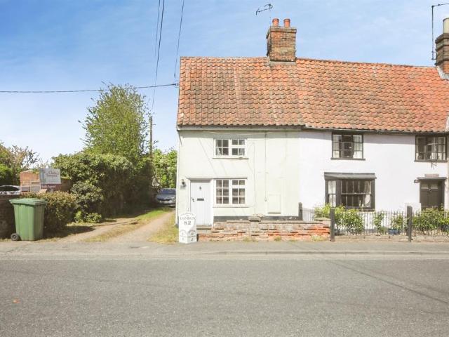 House for sale in Wickham Market, Eastbridge