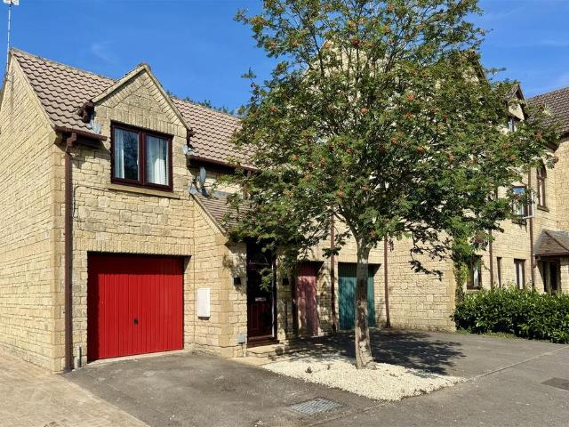 House for sale in Chesterton, Fossebridge