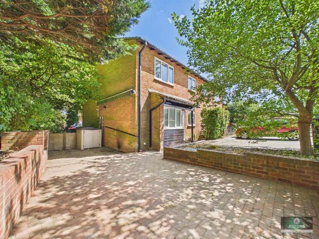 House for sale in Glynde, West Sussex