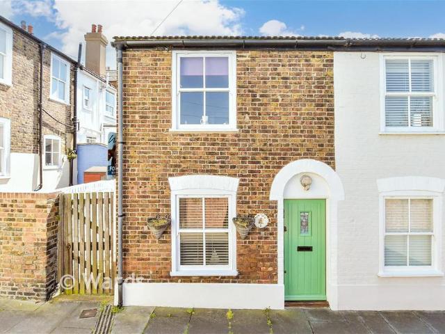 House for sale in Middle Deal, Ash