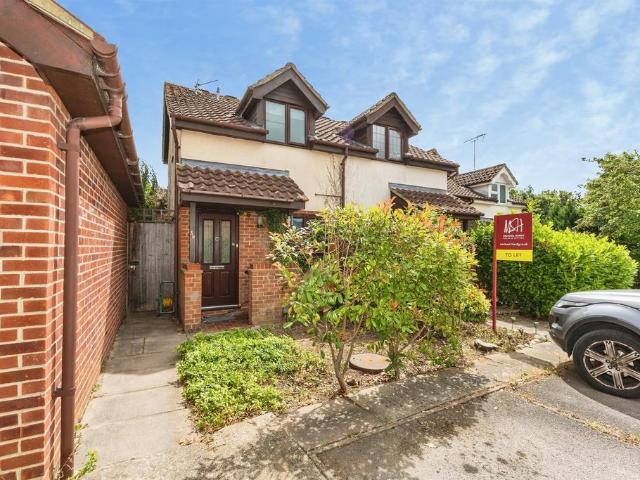 House for sale in Shinfield