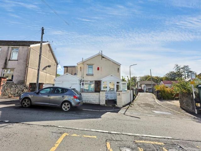 House for sale in Llwydcoed