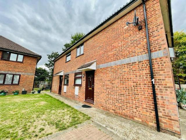 House for sale in Gidea Park, Greater London