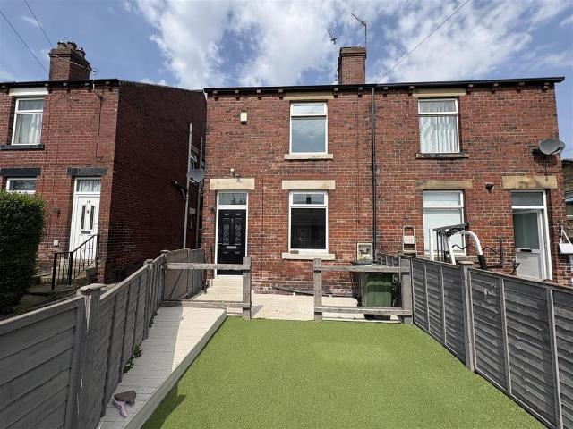 House for sale in Batley, West Yorkshire