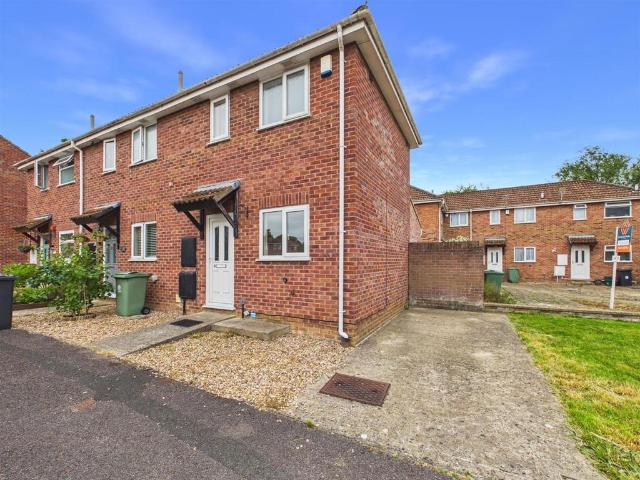 House for sale in Gloucester, Gloucestershire
