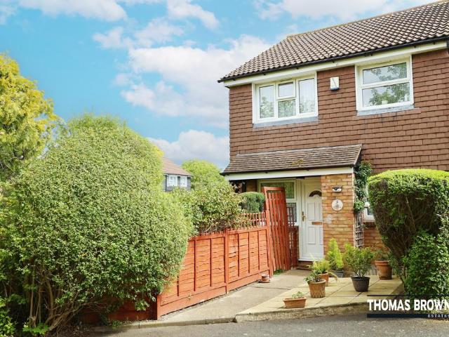 House for sale in London Borough of Bromley, Greater London