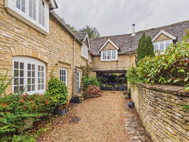 House for sale in Black Bourton, Oxfordshire