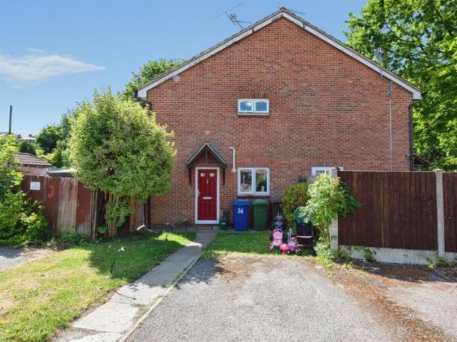 House for sale in Badgers Dene, Grays