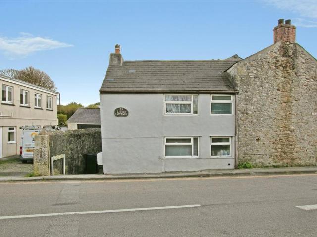 House for sale in Mount Ambrose, Cornwall