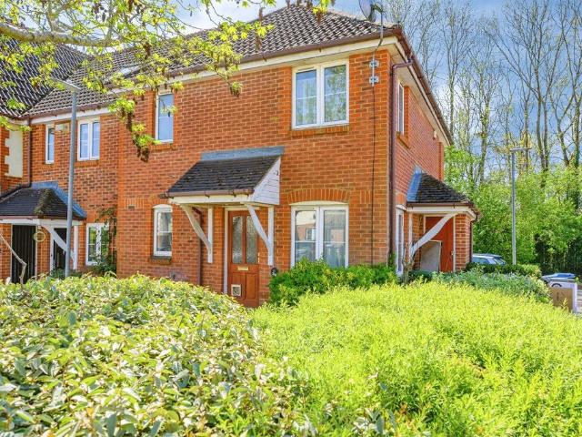 House for sale in Highfield, Pouchen End
