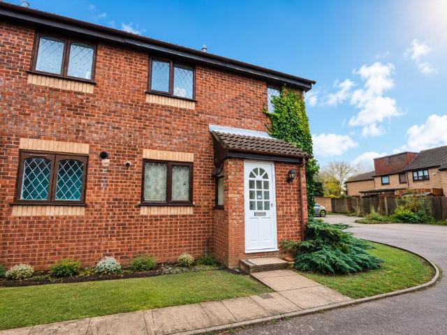 House for sale in Elstree and Borehamwood, Borehamwood