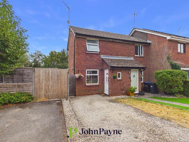 House for sale in Green Close, Warwickshire
