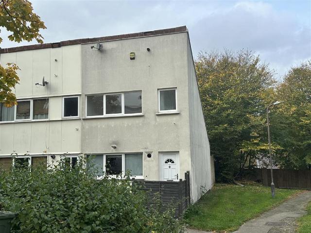 House for sale in Fenny Stratford, Milton Keynes