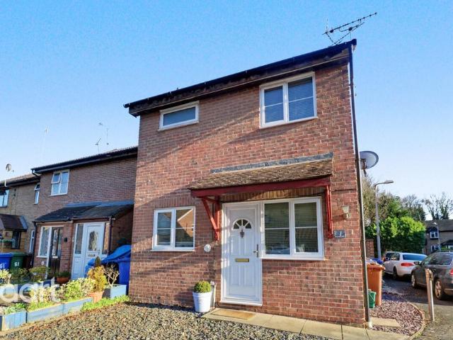 House for sale in Badgers Dene, Grays